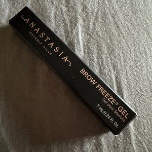 Anastasia Brow Freeze Gel